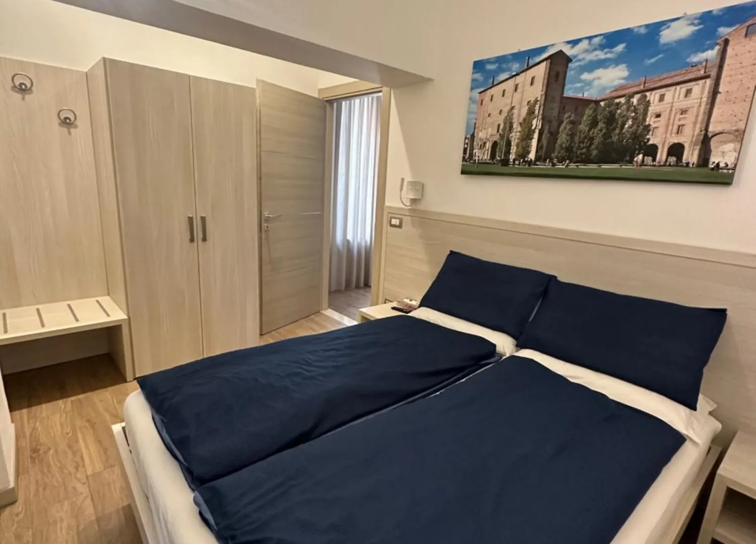 Hotel Residenza Pezzani Parma 0*,  Italien